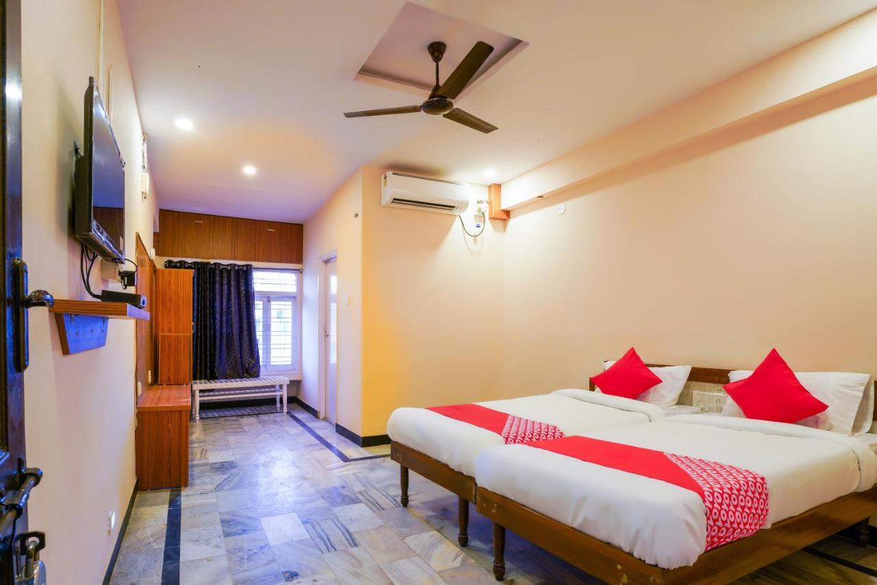 Hotel O Raja Residency Near Snow World سيكَندراباد المظهر الخارجي الصورة