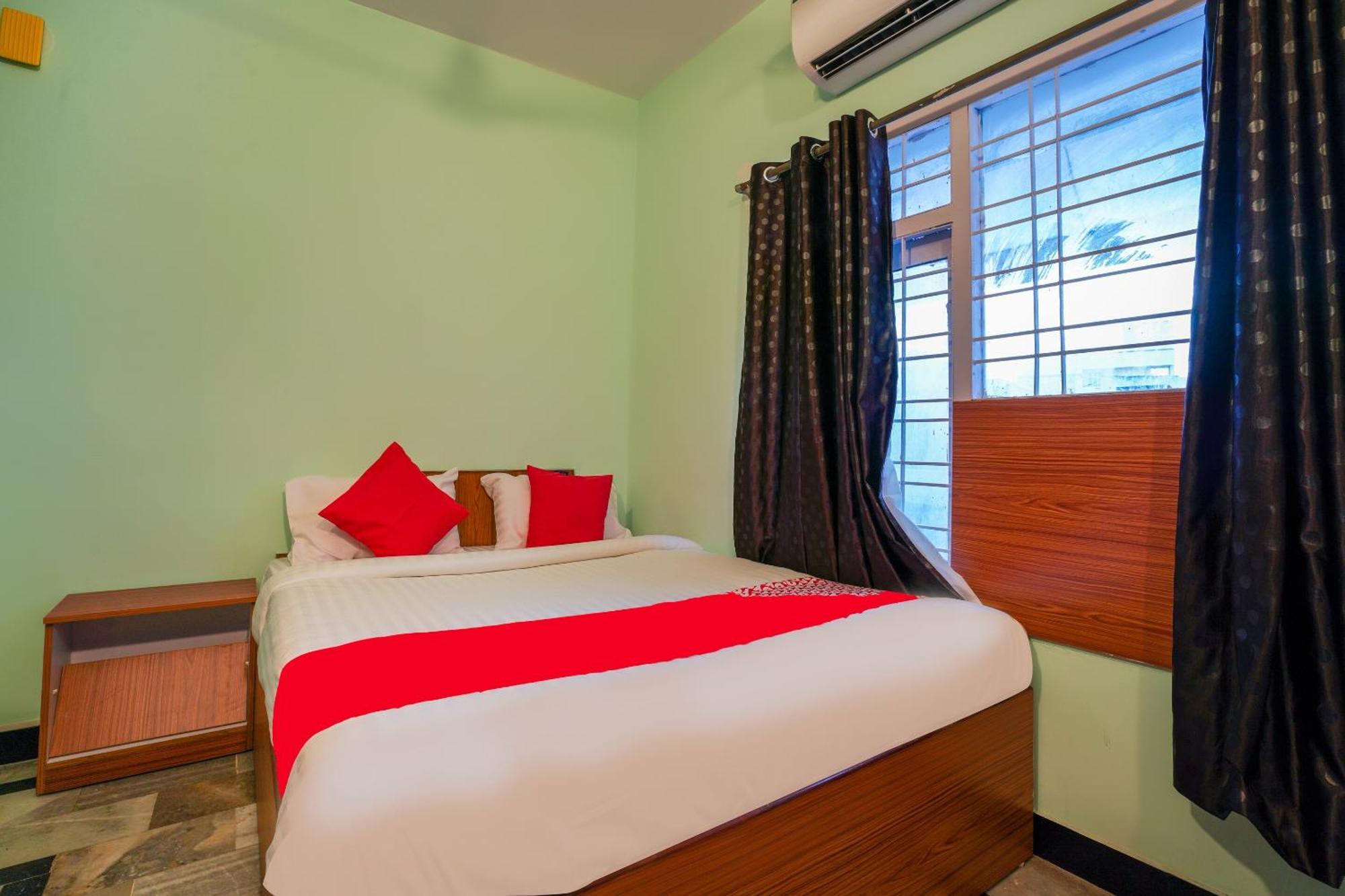 Hotel O Raja Residency Near Snow World سيكَندراباد المظهر الخارجي الصورة